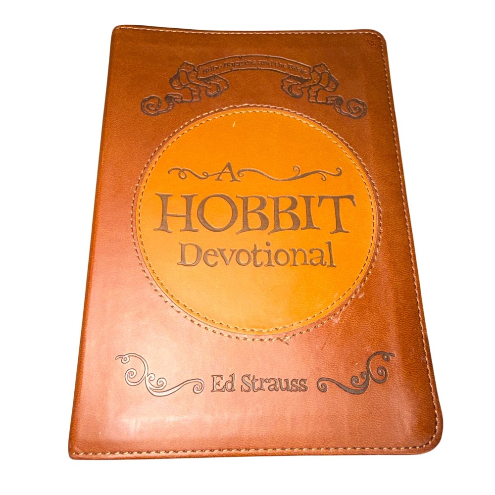 A Hobbit Devotional Ed Strauss Christian Bible Study Leatherette 9781630584900‎